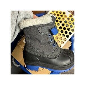 Cat‎ and Jack Snow Boots